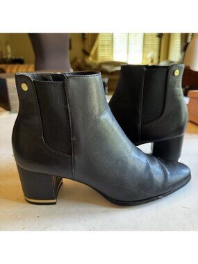 Womans Calvin Klein size 8.5 Ankle boot Black Fioranna Block heal Almont toe